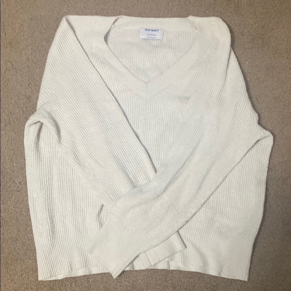 Old Navy Women's V-Neck Sweater in Cream